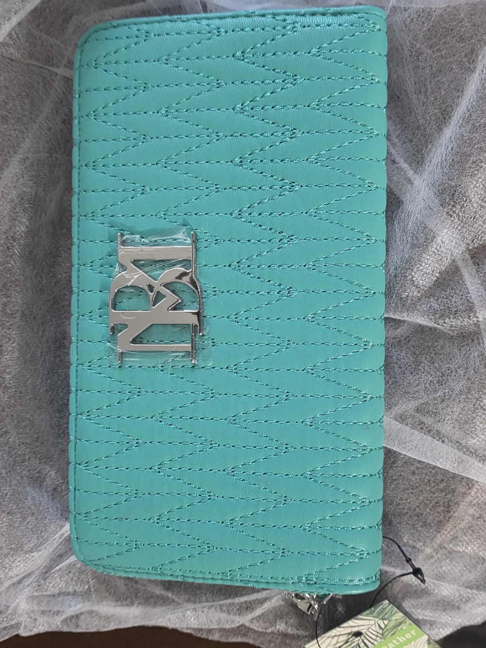 Badgley Mischka Green and White Vegan Leather Tag